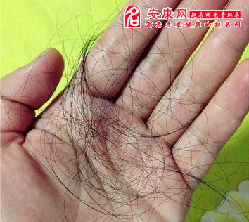 解梦迷思，昨晚梦见掉头发吓死了，究竟预示了什么？